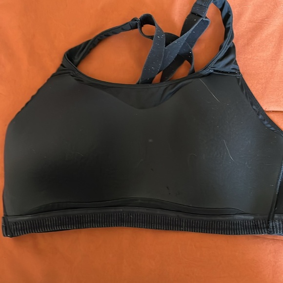 Lululemon Energy Bra High Support, Black, 36D - Picture 3 of 5